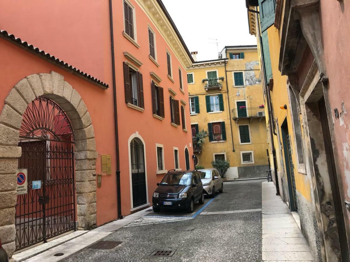 Verona'S Central Apartment Behind The Arena 외부 사진